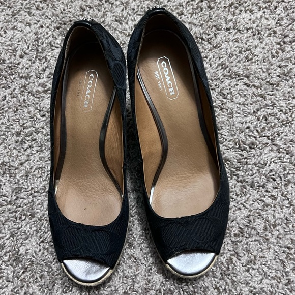 COACH~Black Signature Logo High Wedge Peep Toe Shoes, Size 7 B, EUC! - Picture 6 of 11